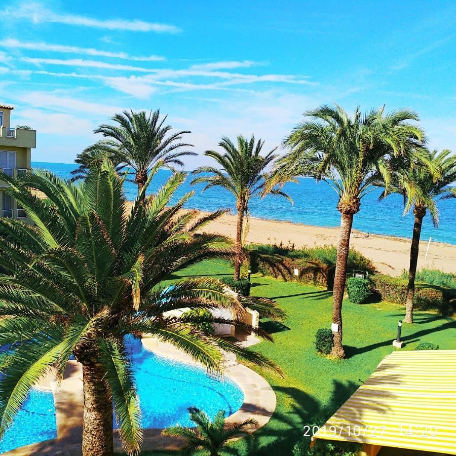 Estupendo Apartamento En Primera Linea De Playa Y Con Vistas Al Mar 德尼亚 外观 照片