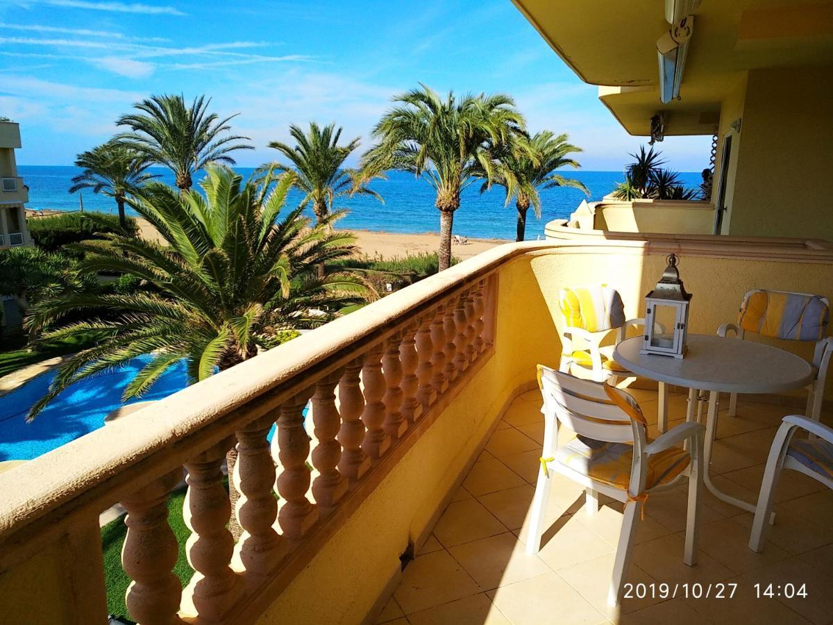 Estupendo Apartamento En Primera Linea De Playa Y Con Vistas Al Mar 德尼亚 外观 照片