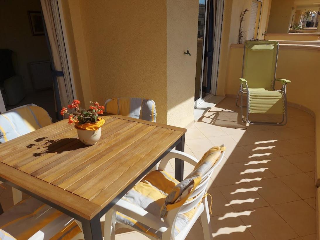Estupendo Apartamento En Primera Linea De Playa Y Con Vistas Al Mar 德尼亚 外观 照片